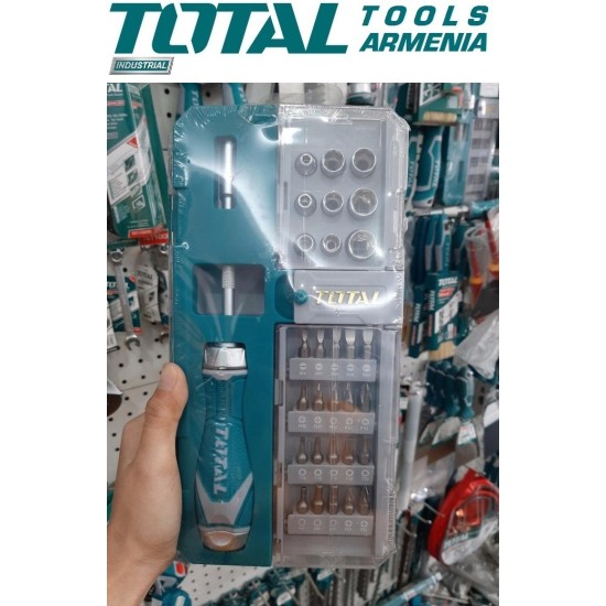 Reversible screwdriver with attachments 33pcs. Reversible screwdriver with attachments 33pcs.