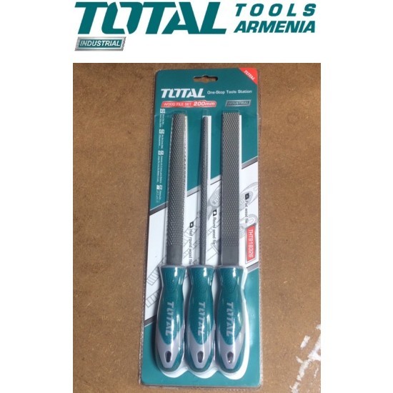 A set of wood chisels 3 pcs. A set of wood chisels 3 pcs.